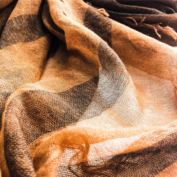 Handmade Silk & Cashmere Scarf/Shawl - Picture 3 of 4